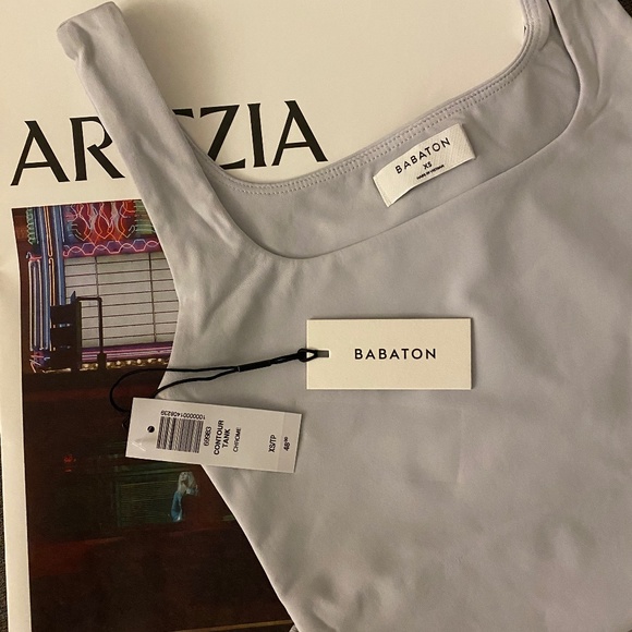 Babaton Tops - NWT Babaton Contour Bodysuit